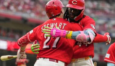Cincinnati Reds hit 5 homers to crush Philadelphia Phillies in 11-5 win