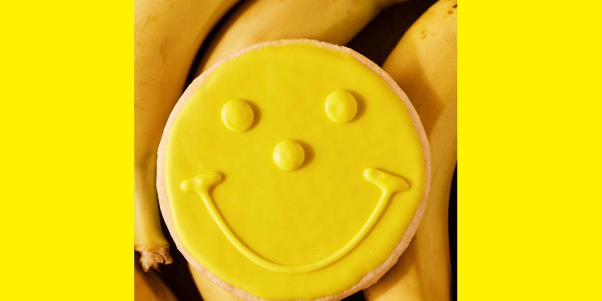 Banana-flavored Smiley Cookie now available