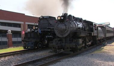 Union Pacific Big Boy 4014 leaves Scranton, thrilling rail fans on cross-country journey