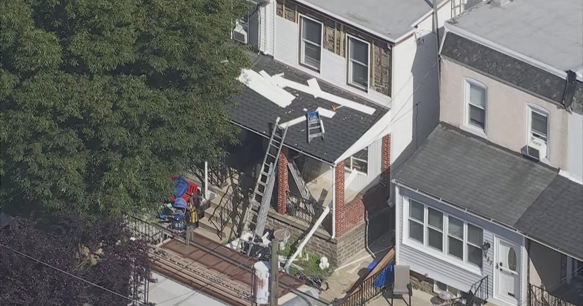 Philadelphia police investigating deadly shooting of construction worker inside Roxborough house