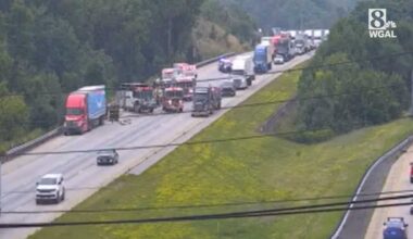 Crews respond to crash on I-81 in Dauphin County, Pa.