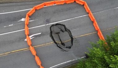 Large sinkhole disrupts traffic near UPMC Passavant; repairs could take time, officials say