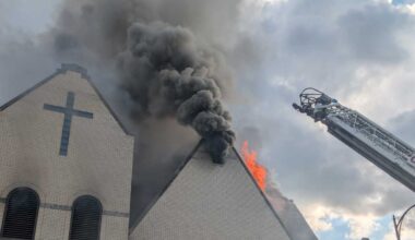 Large fire at old Pittsburgh church in Mount Washington