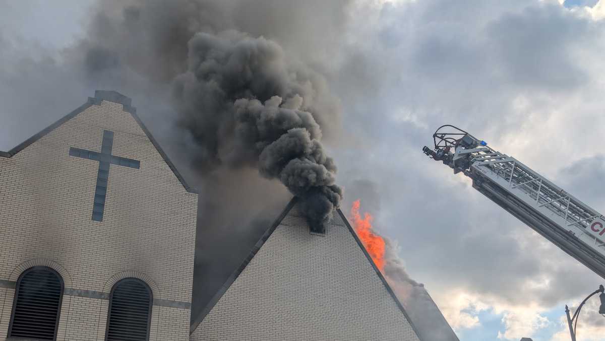 Large fire at old Pittsburgh church in Mount Washington