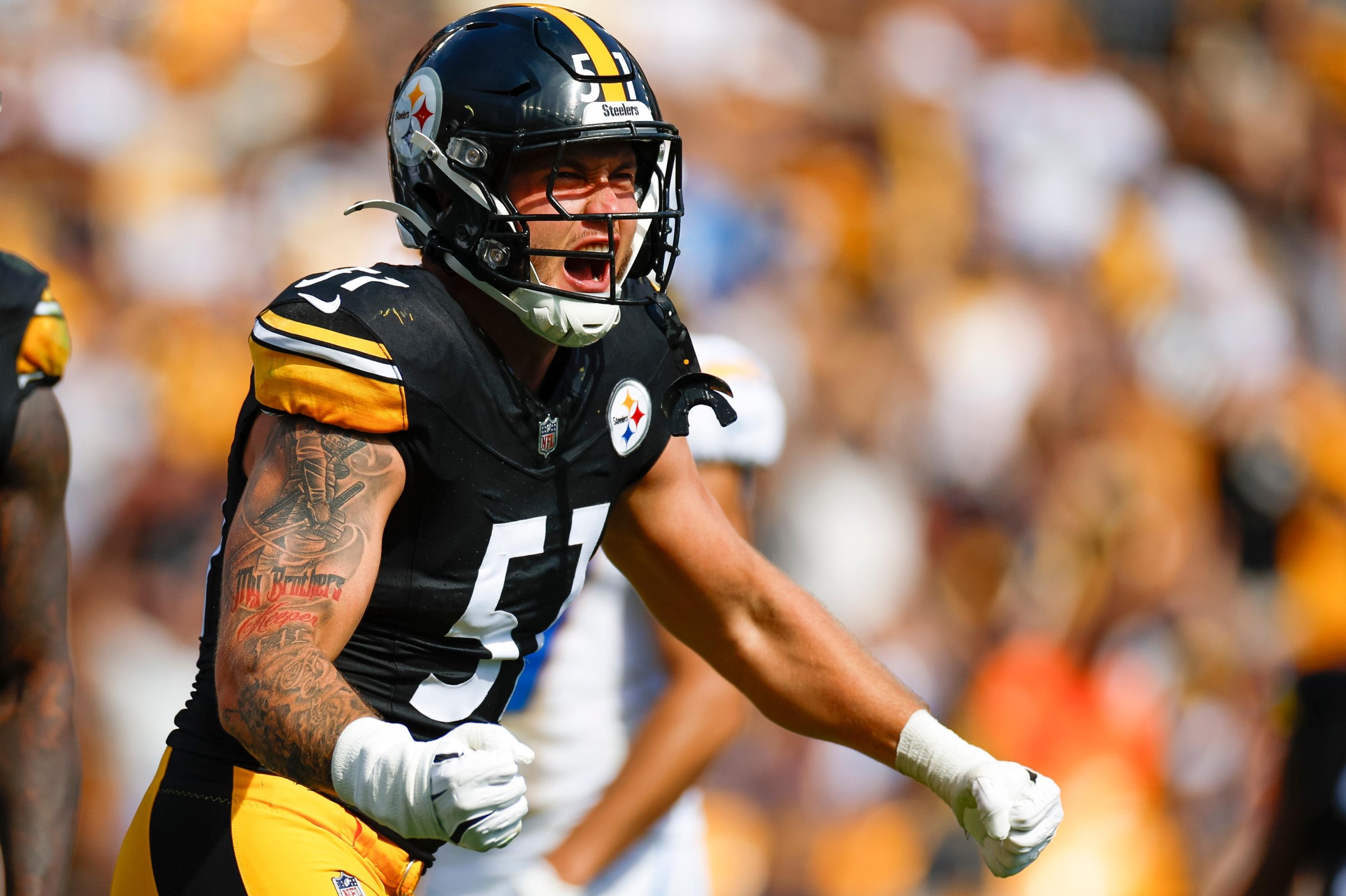PITTSBURGH, PENNSYLVANIA - SEPTEMBER 22: Nick Herbig #51 of the Pittsburgh Steelers celebrates during the third quarter against the Los Angeles Chargers at Acrisure Stadium on September 22, 2024 in Pittsburgh, Pennsylvania. (Photo by Brandon Sloter/Getty Images)