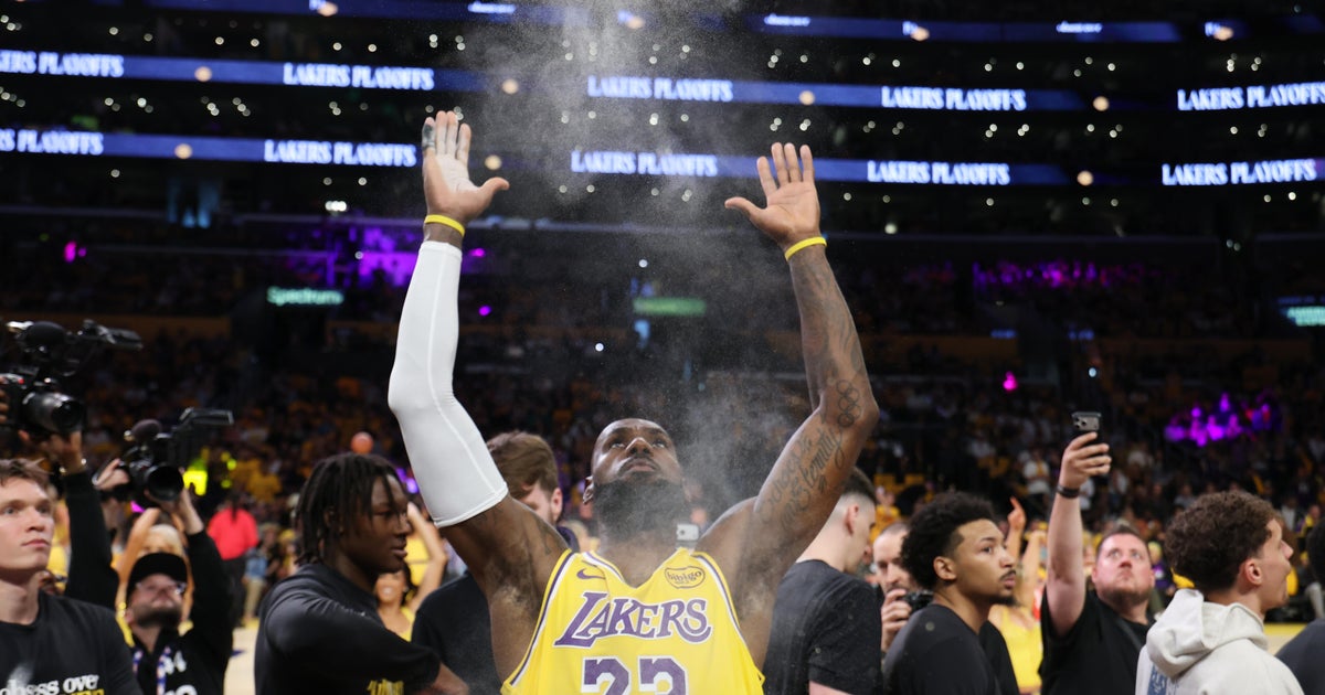 LeBron James officially signs contract with Philadelphia 76ers