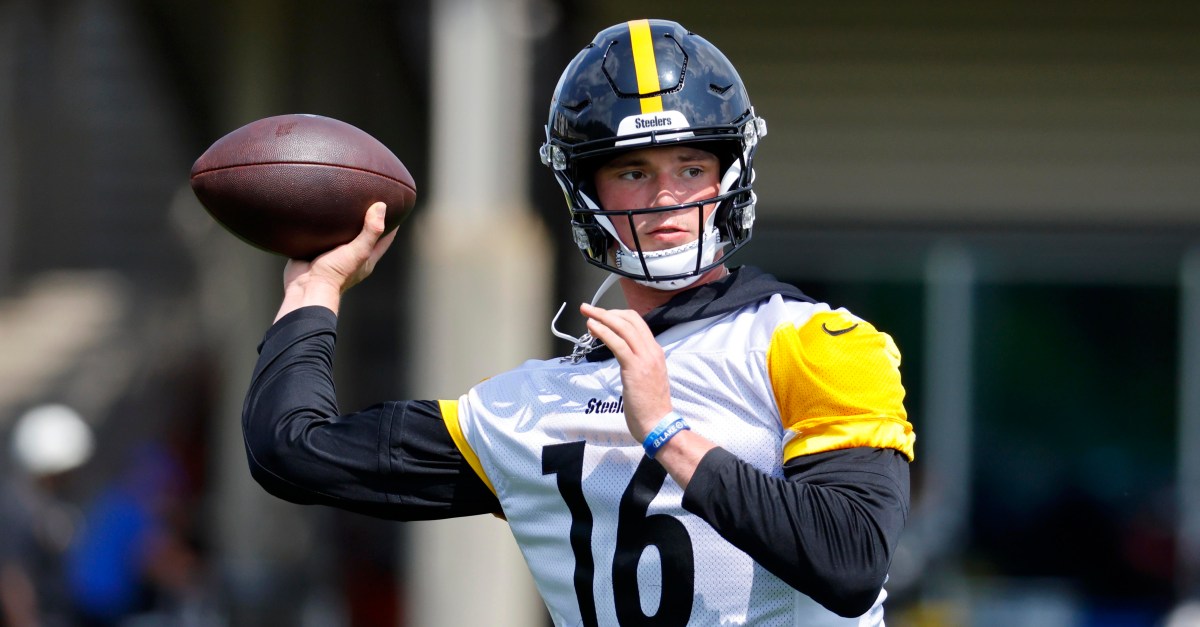 Steelers sign QB Drew Allar to rookie contract