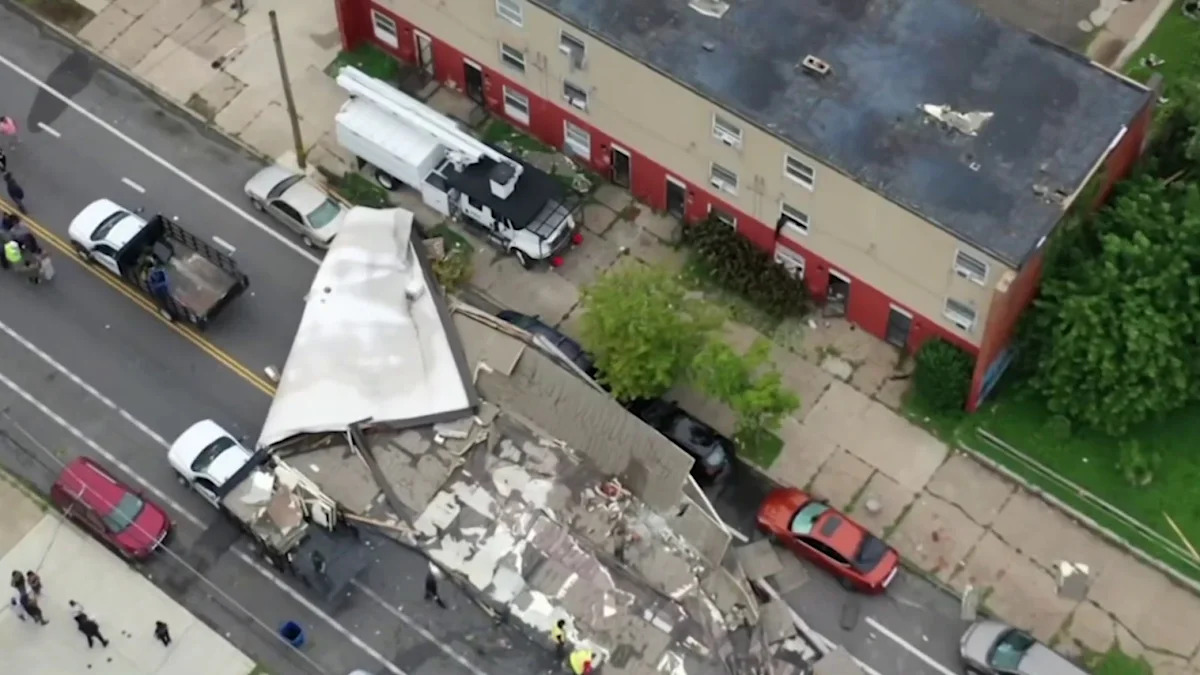 Severe weather leaves rips roof of apartment building in Philadelphia