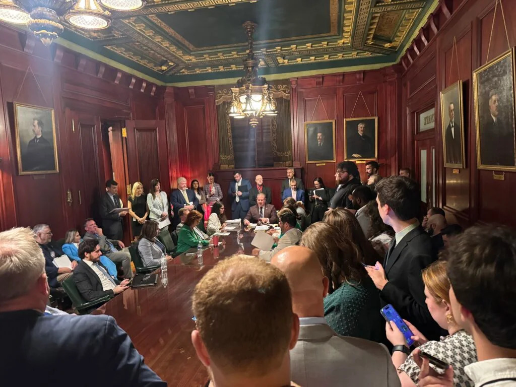 Pa. lawmakers hold weekend session to advance $50.8 billion spending plan