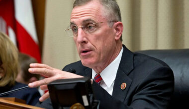 Former Pennsylvania Rep. Tim Murphy, Who Resigned amid Scandal in 2017, Dies at 73