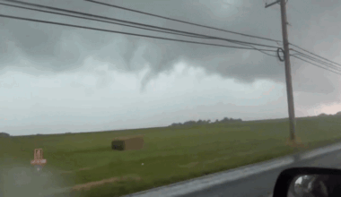 Funnel Cloud Forms Over Pennsylvania