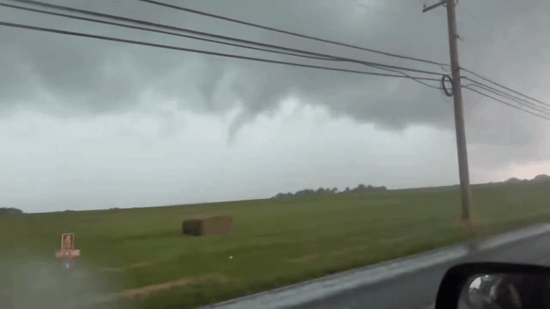 Funnel Cloud Forms Over Pennsylvania