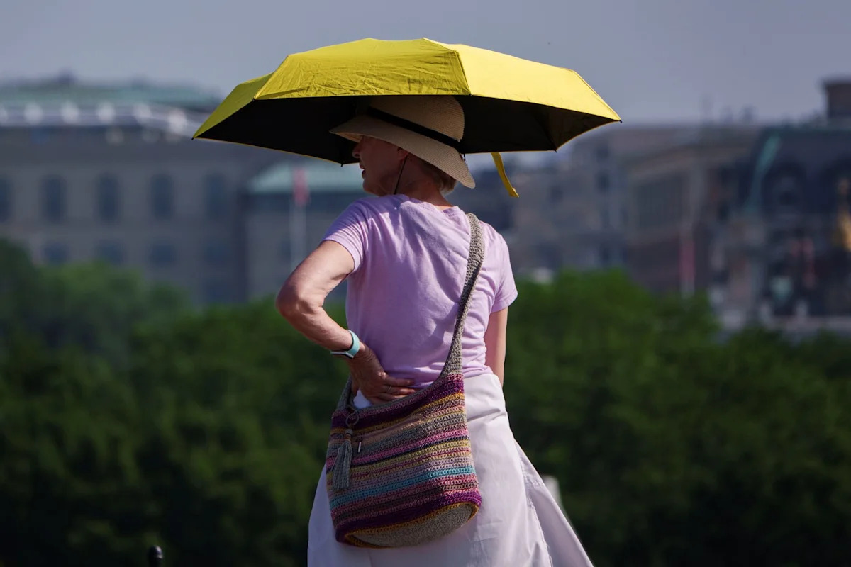 New US heat wave sends Salt Lake City to 109, Philadelphia toward 107, and Arizona past 110