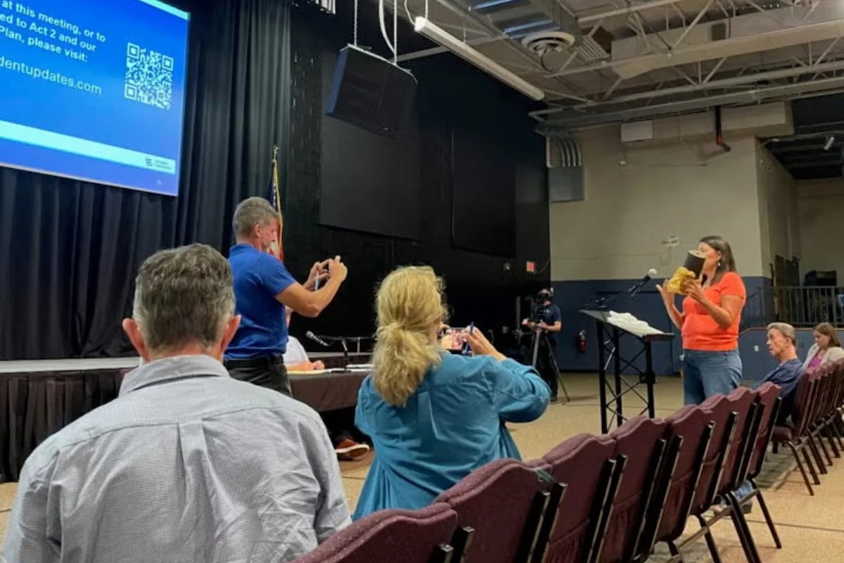 Pennsylvania residents pack meeting after 6,500-gallon jet fuel leak taints well water