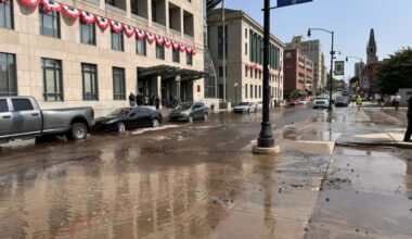 Scranton water main break floods roadway