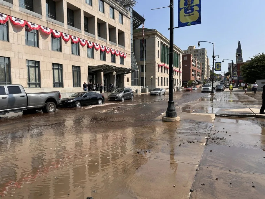 Scranton water main break floods roadway