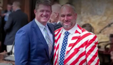 Pennsylvania lawmaker removed from House floor for American flag suit