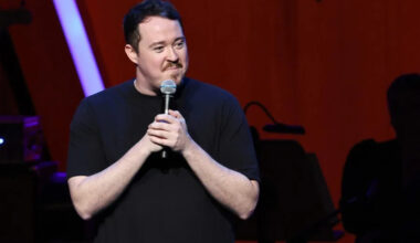 Mechanicsburg’s Shane Gillis breaks Guinness World Records at Pennsylvania comedy show