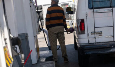 Gas prices fall in Pennsylvania as the national average rises