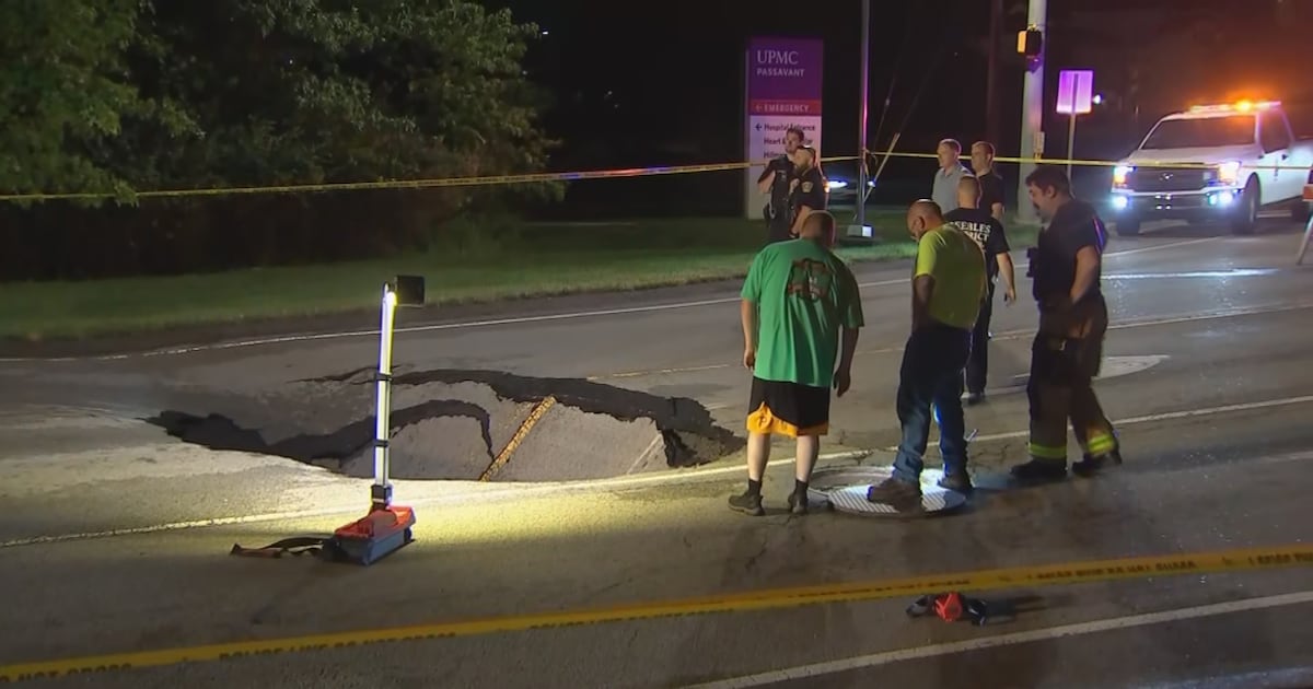 Massive sinkhole opens up outside UPMC Passavant
