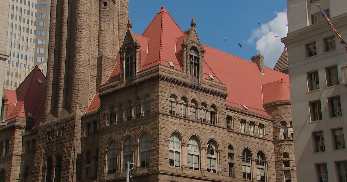 Woman scammed out of $2K at ATM inside Allegheny County Courthouse – WPXI