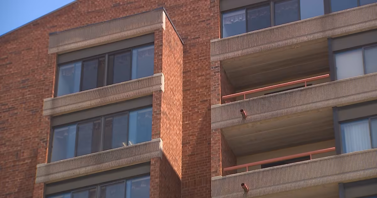Seniors in Pittsburgh high-rise without air conditioning for days during heat wave