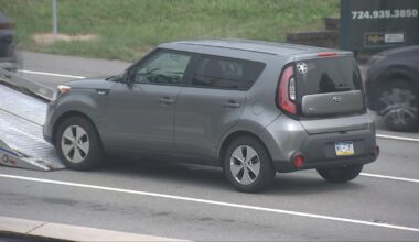 Stolen car stopped on McKnight Road; 4 arrested after fleeing from vehicle, police say – WPXI
