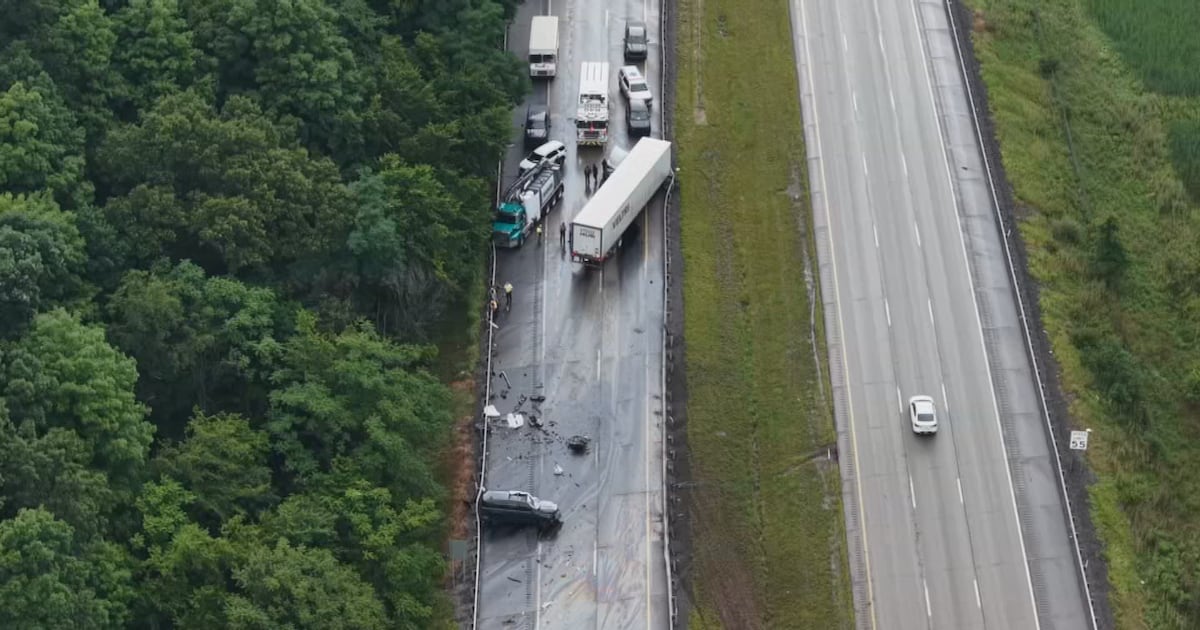 Deadly crash closes Parkway North outside of Pittsburgh