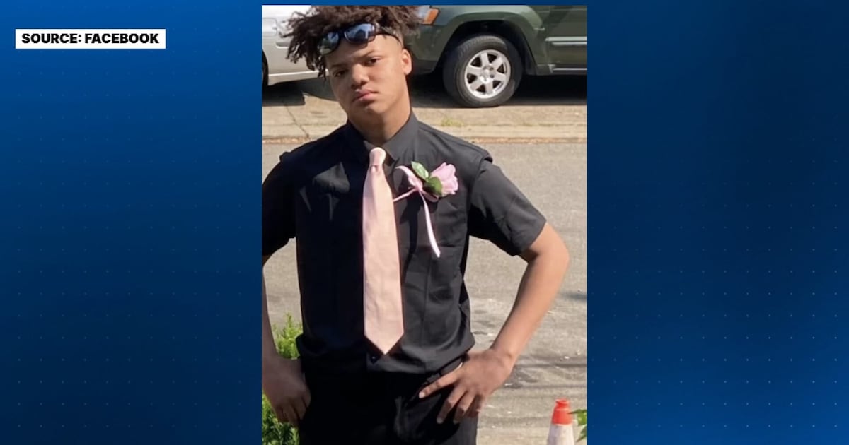 Community remembers high schooler hit, killed by car on McKnight Road