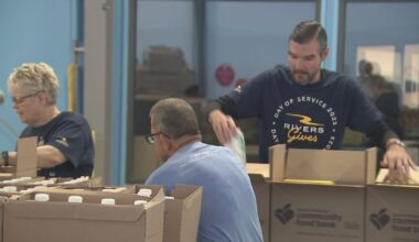 Rivers Casino employees participate in annual volunteer event with Pittsburgh food bank