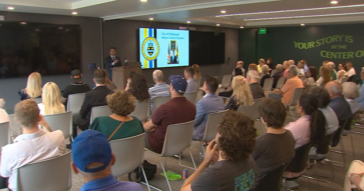 Pittsburgh mayor meets with Strip District residents to discuss new development, tax plans – WPXI