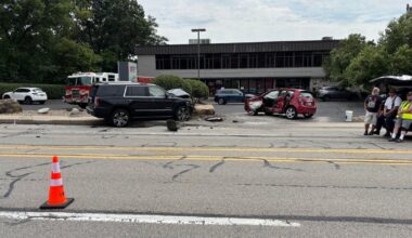 Man killed, woman and 4-year-old girl hospitalized after crash in Avalon, police say