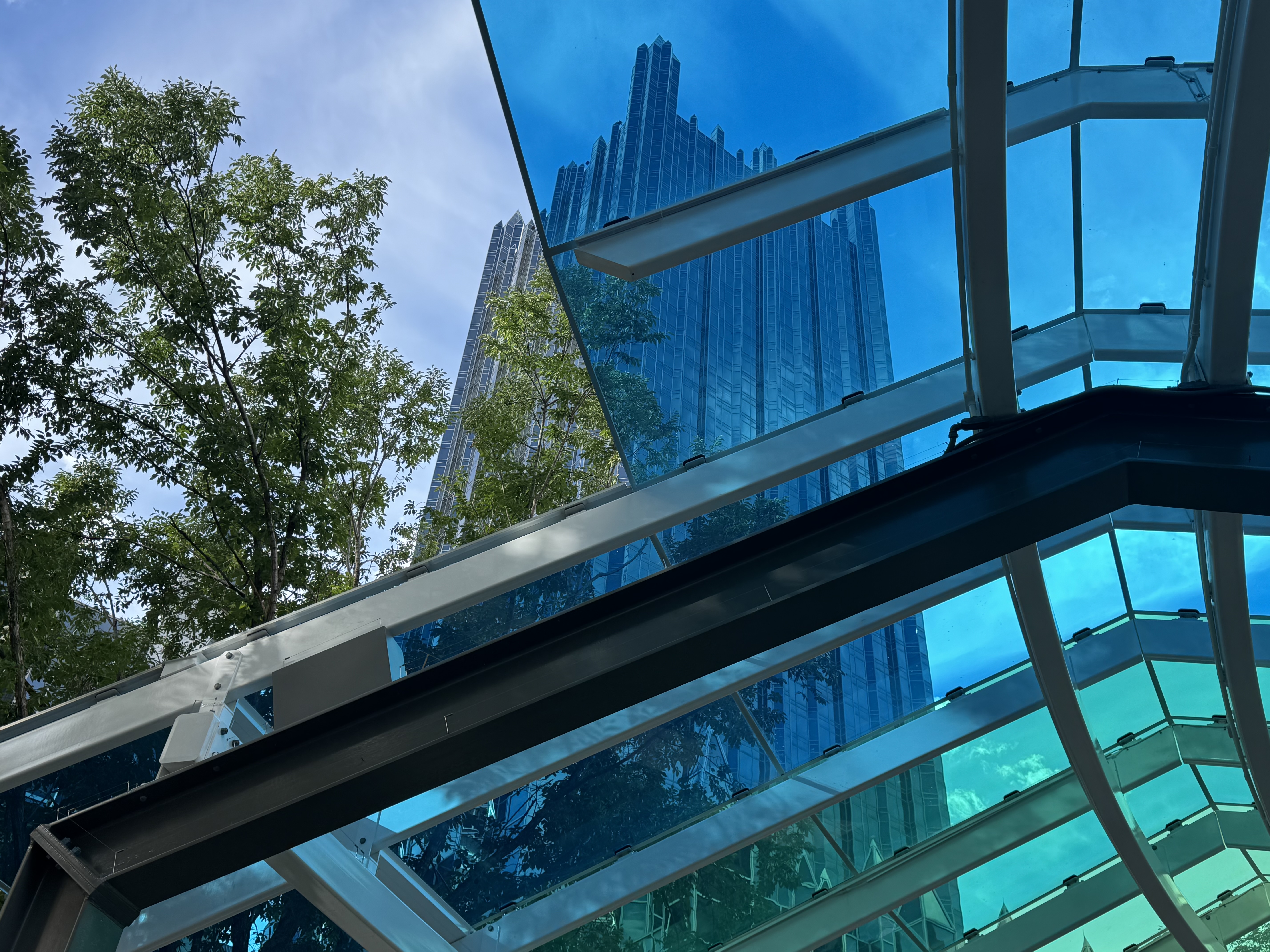 Fifth Avenue place through the new Market Square canopy. Fifth Avenue place through the new Market Square canopy.