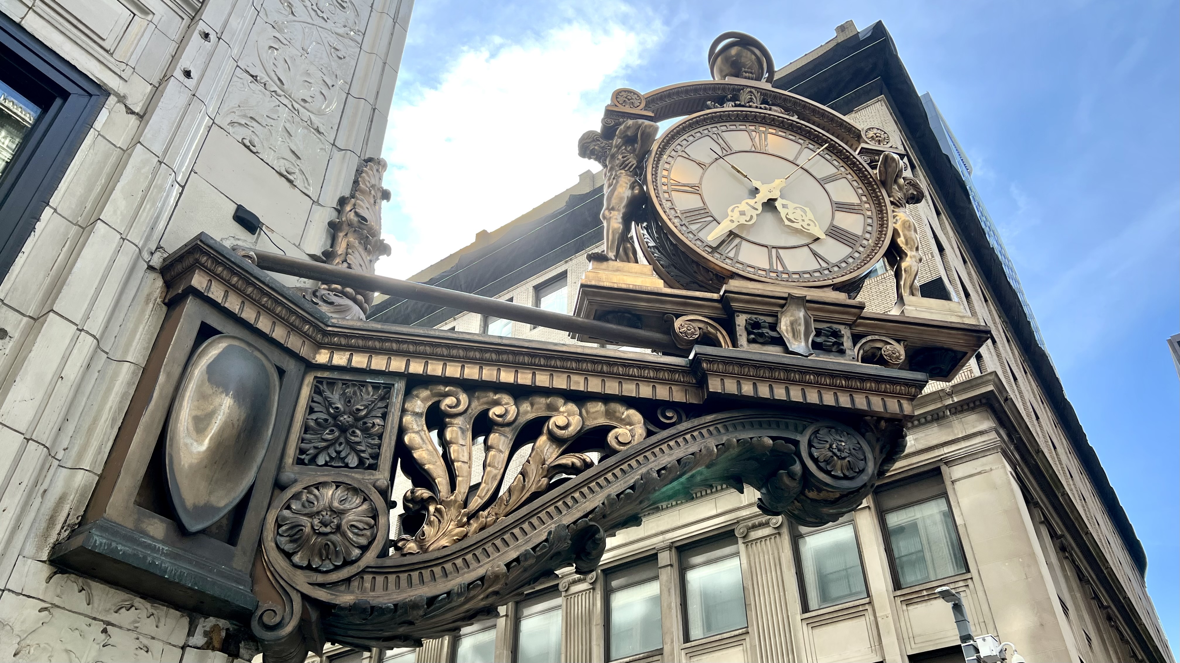 The Kaufmann's Clock, Smithfield Street. The Kaufmann's Clock, Smithfield Street.