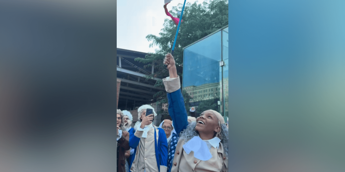 Dozens show out for electric Ben Franklin look-alike contest on Independence Mall