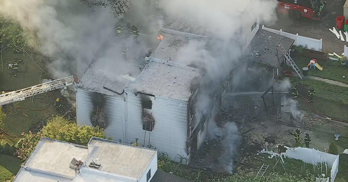 1 person dead in fire at Lansdale, Pennsylvania apartments