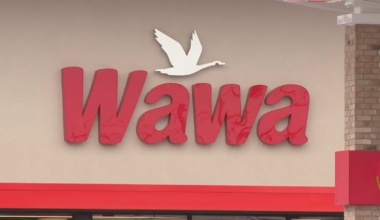 Man who threatened Wawa patrons arrested after barricade in Delaware County, Pennsylvania, police say