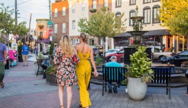 Passyunk Passeggiata brings $5 Peroni, food specials and late-night shopping to East Passyunk Avenue