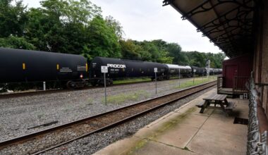 Schuylkill River Passenger Rail Authority signs MOU with Amtrak