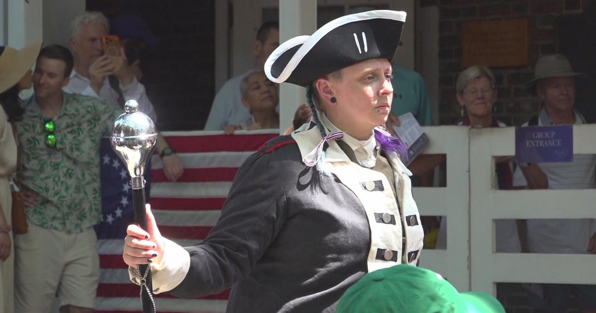 Colonial reenactors endure heat wave in Philadelphia to mark America's 250th birthday: "It is a little toasty"