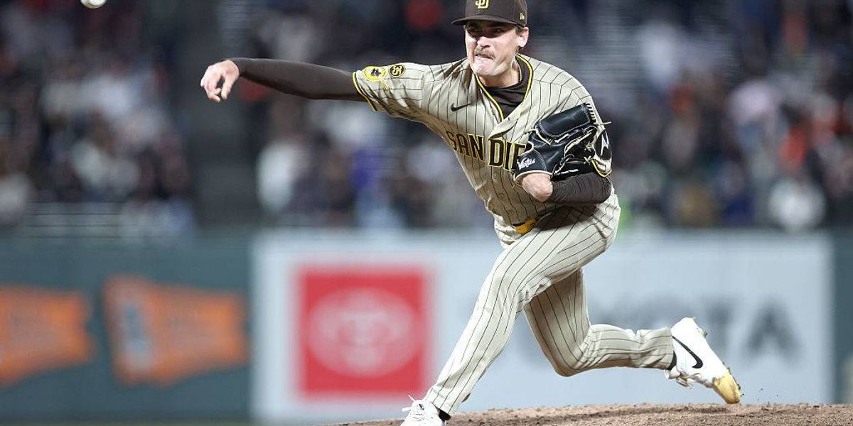 Pirates DFA Santana, make trade with San Diego for reliever