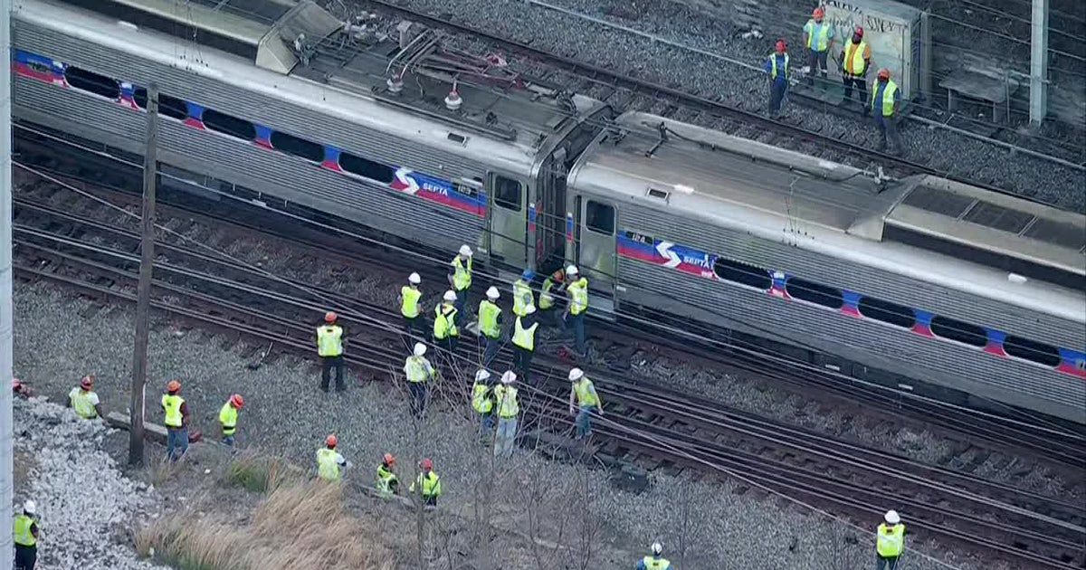 SEPTA train derailment causing 'significant disruptions' on Regional Rail