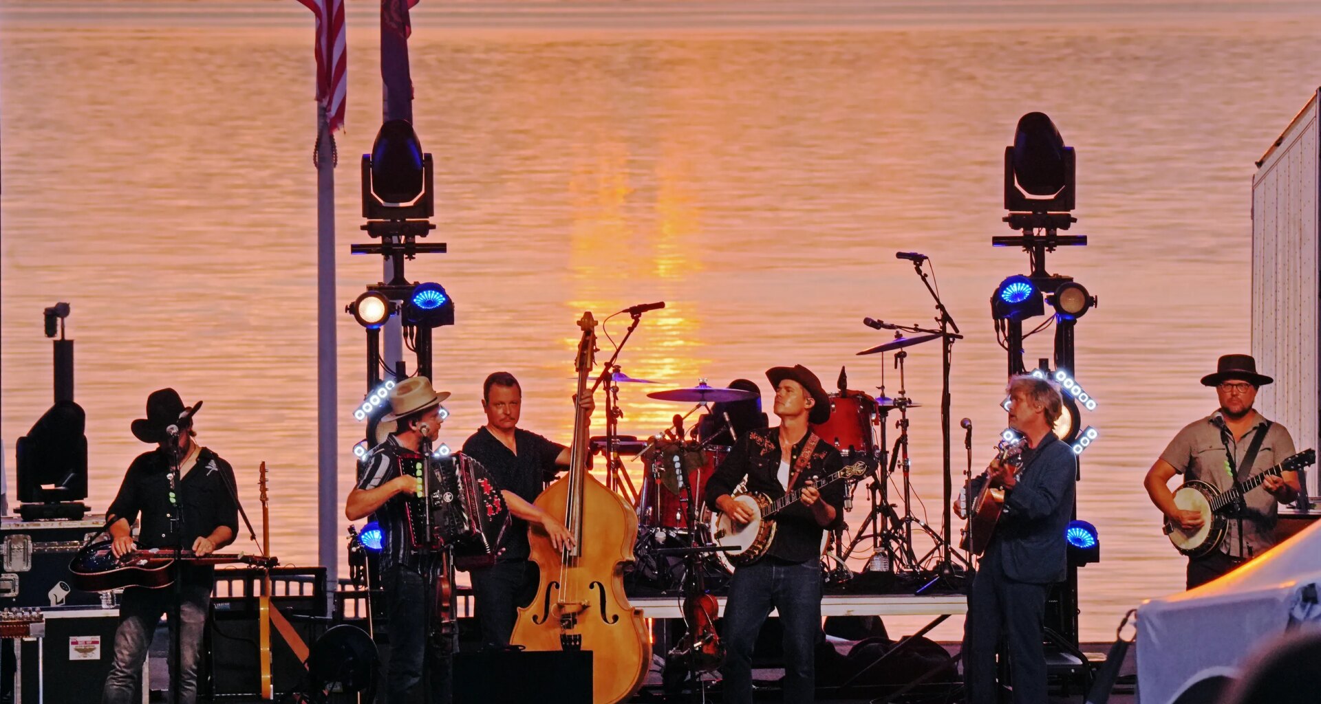 Old Crow Medicine Show concert photos from Erie PA