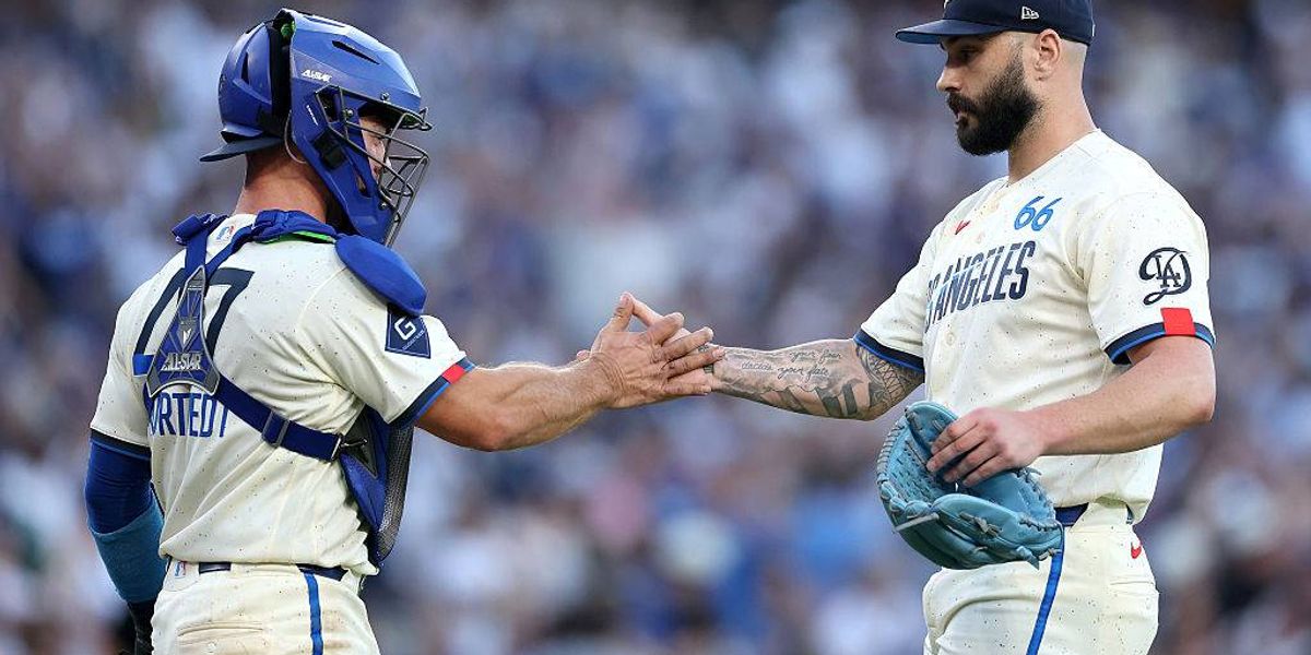 Pirates fall to Dodgers 4-3, Wild Card hopes dwindle