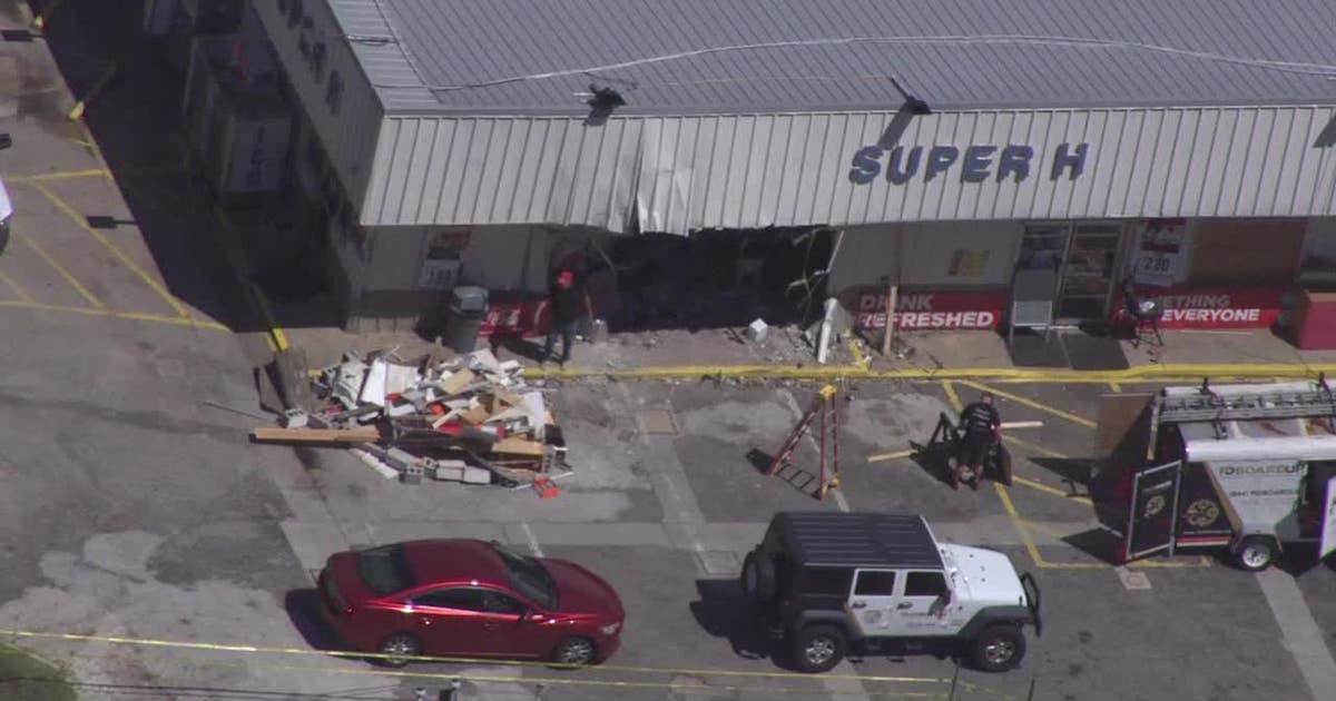 Mechanical failure causes dump truck crash at Bethlehem gas station