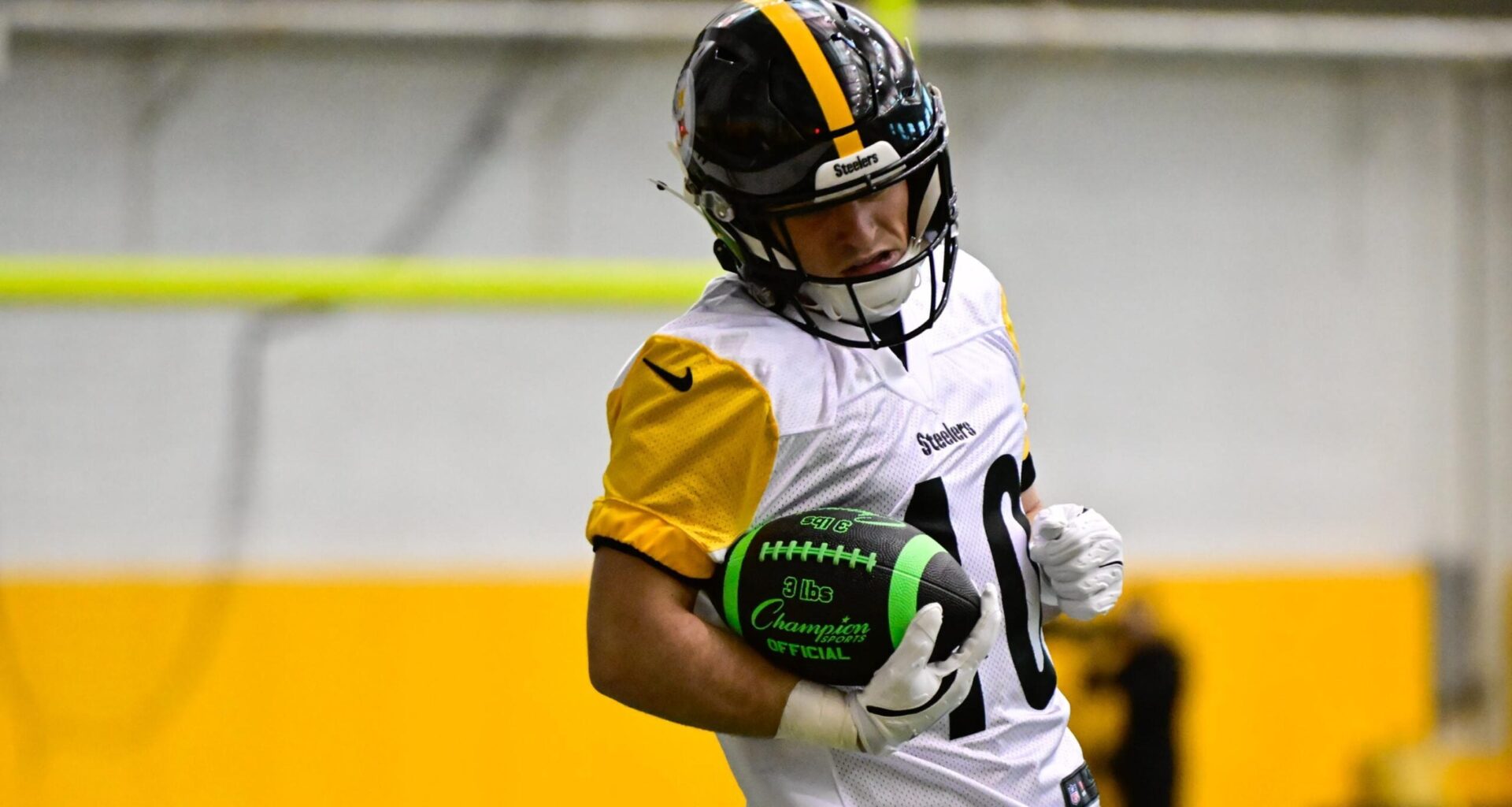 Steelers Cut Ties with Pittsburgh Native Running Back/Fullback
