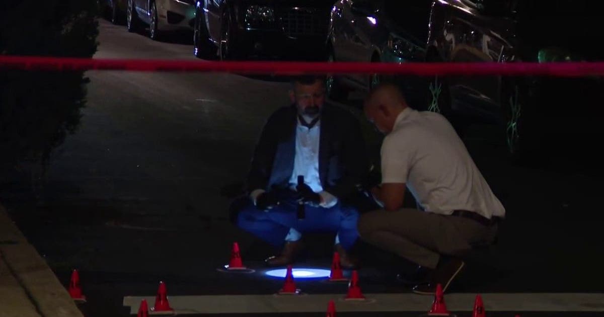 2 shot in separate North Philadelphia shootings; 1 victim critical
