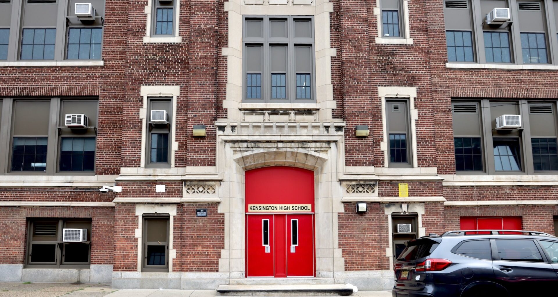 Kensington HS asbestos closure: Parents warn of impact
