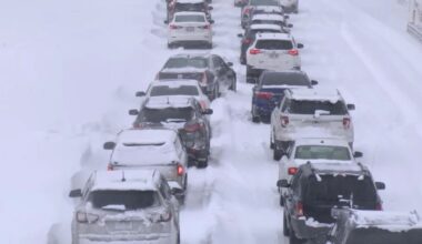 More than 5 feet of snow falls in Erie, Pennsylvania