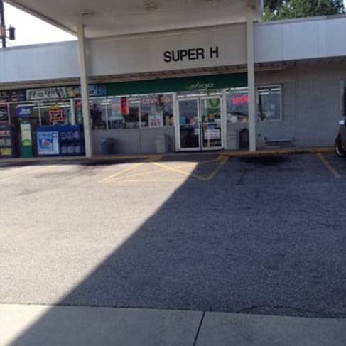Dump truck crashes into Bethlehem gas station